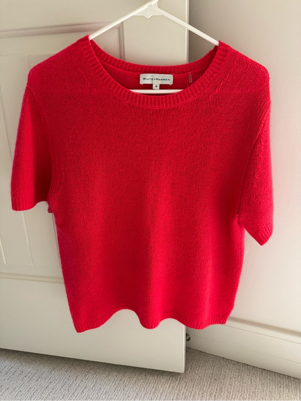 White + Warren Short Sleeve Cashmere Sweater Stunning Poppy Color size M